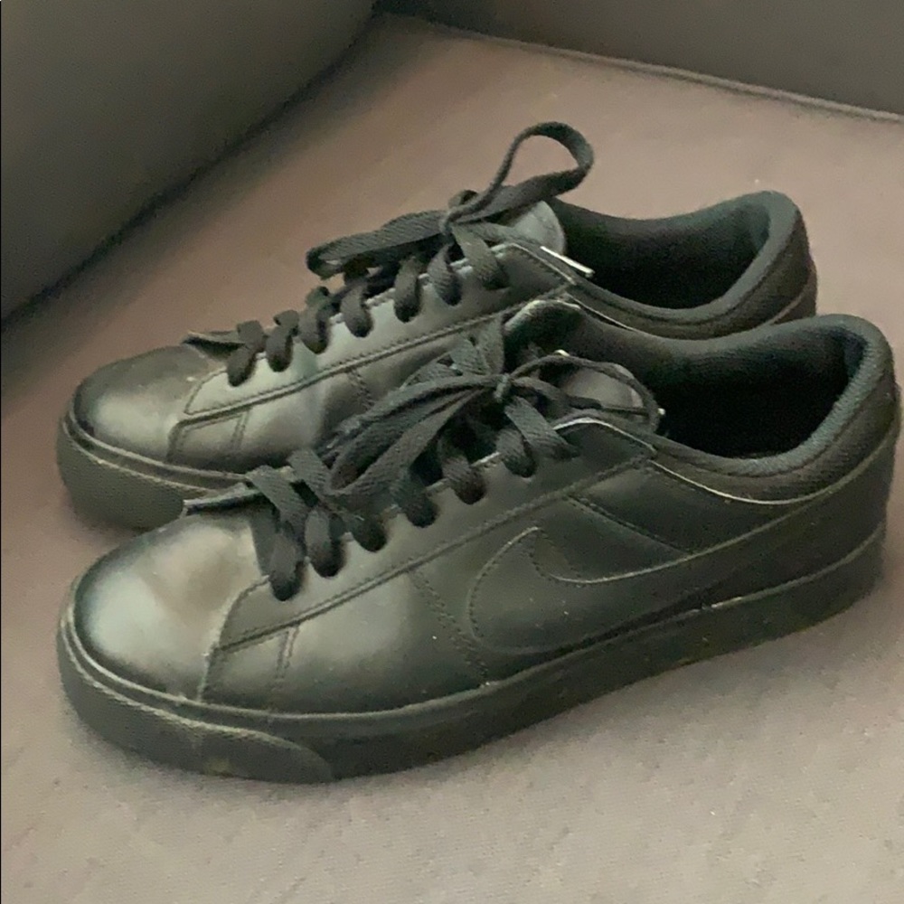 Nike Sneaker